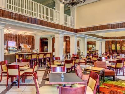 Express & Wallace-hwy 41, An Ihg